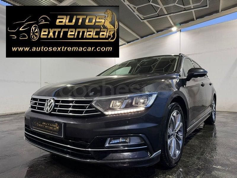 Usado VW Passat R-line 150 CV (110 kW) 2019 Gris / plata Familiar