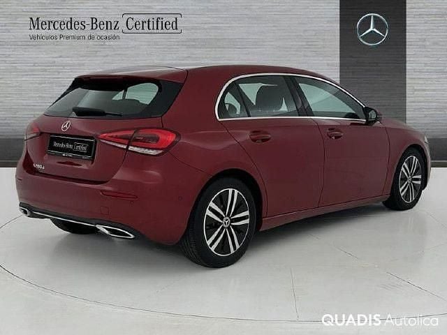 Usado Mercedes A200 Progressive 150 CV (110 kW) 2022 Manufaktur rojo patagonia