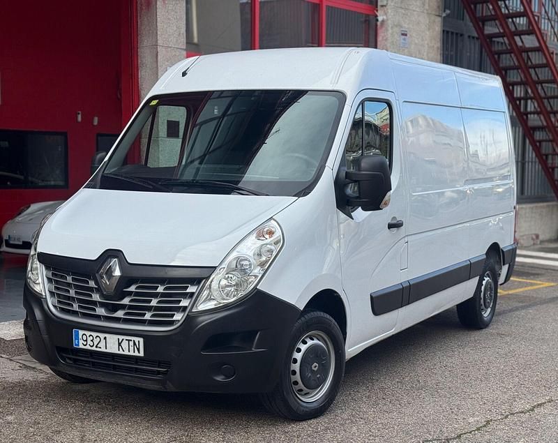 Usado Renault Master 110 CV (80 kW) 2019 Blanco Berlina