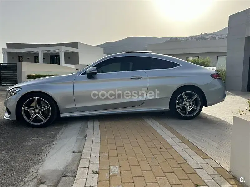 Usado Mercedes C250 AMG line 204 CV (150 kW) 2016 Gris / plata Coupe