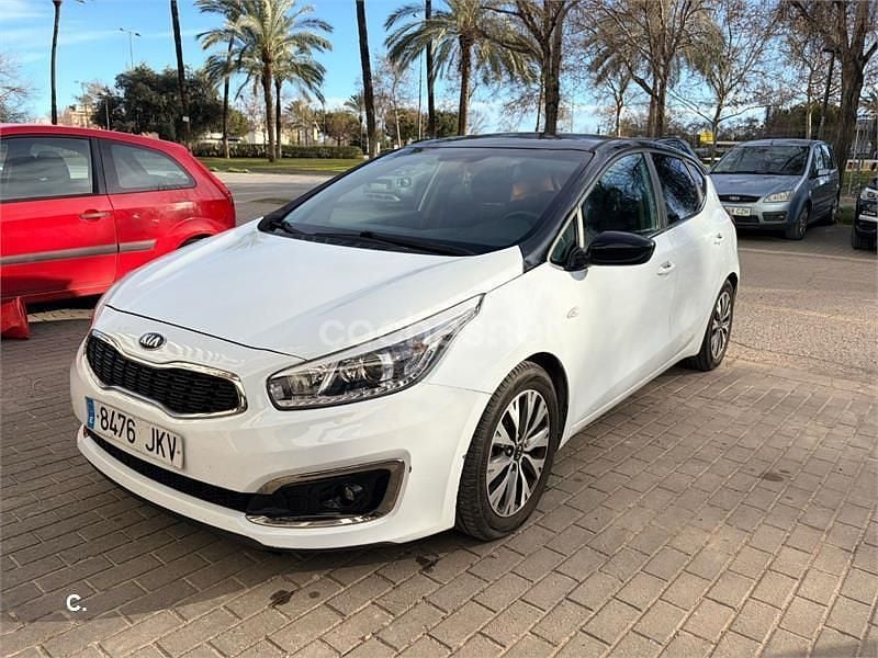 Usado Kia Ceed GT 136 CV (100 kW) 2015 Blanco Berlina