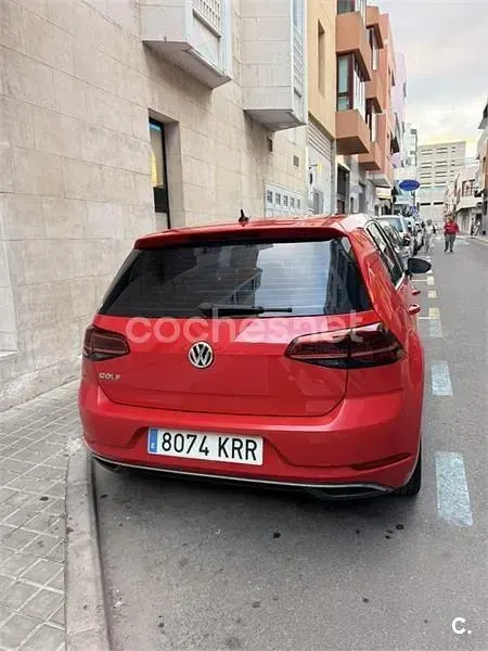 Usado VW Golf VII Sportline 115 CV (84 kW) 2018 Rojo Berlina