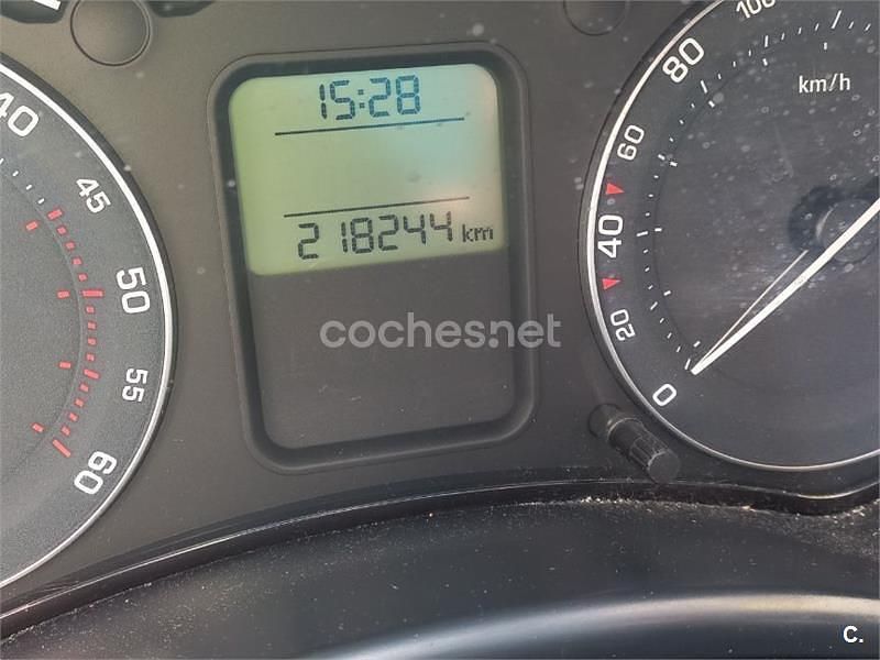 Usado Skoda Octavia 105 CV (77 kW) 2007 Azul Berlina