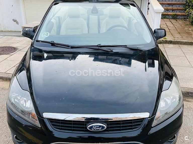Negro Usado 2009 Ford Focus Cabriolet Titanium Descapotable | 5900 € - Imagen 1/4