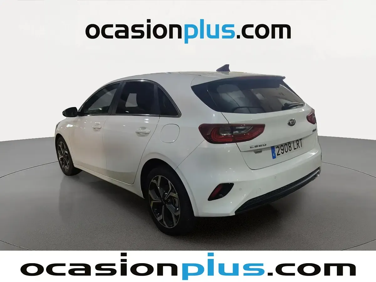 Usado Kia Ceed 160 CV (117 kW) 2021 Blanco Utilitario