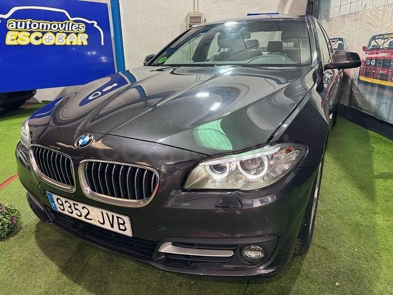 Usado BMW 520 Comfort Edition 190 CV (139 kW) 2016 Gris / plata Berlina