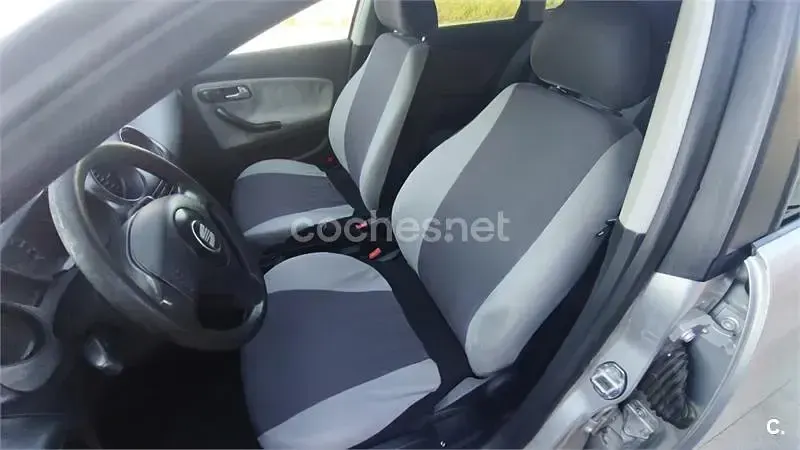 Usado Peugeot 508 SW Active 140 CV (102 kW) 2015 Negro Familiar