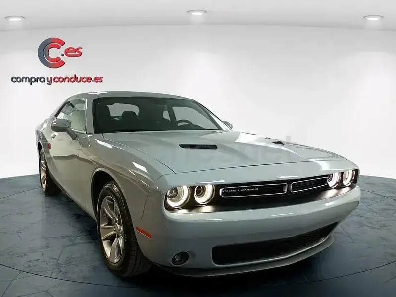 Usado Dodge Challenger SXT 309 CV (227 kW) 2022 Gris / plata Coupe