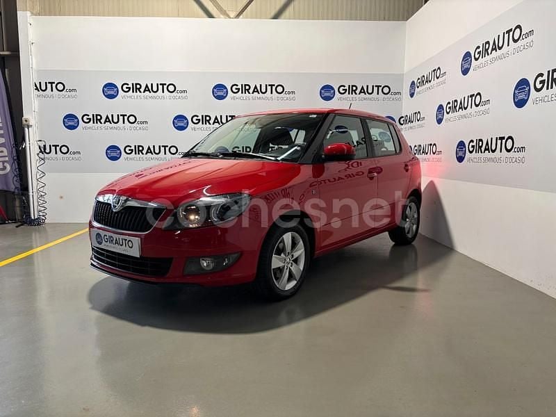 Rojo Usado 2015 Skoda Fabia Style Utilitario | 8900 € (Precio justo) - Imagen 1/4