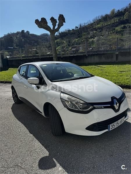 Usado Renault Clio IV Expression 75 CV (55 kW) 2013 Blanco Berlina