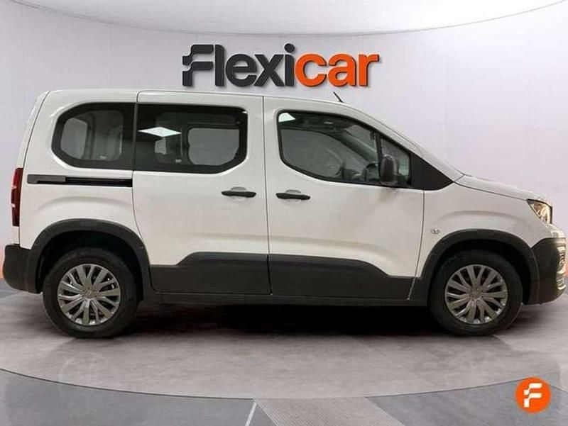 Usado Peugeot Rifter Active 102 CV (75 kW) 2022 Blanco Monovolumen