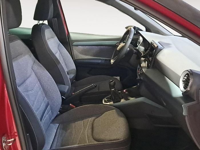Usado Seat Arona Xperience 115 CV (84 kW) 2025 Rojo SUV