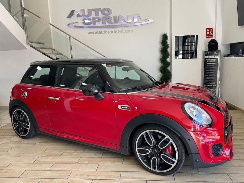 Usado Mini John Cooper Works 231 CV (169 kW) 2018 Rojo Utilitario