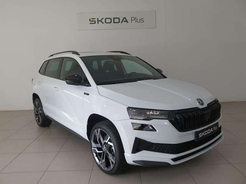 Blanco Usado 2024 Skoda Karoq SportLine SUV | 29.500 € (Caro) - Imagen 1/4