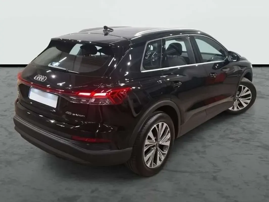Usado Audi Q4 e-tron 208 kW (283 CV) 2025 Negro SUV