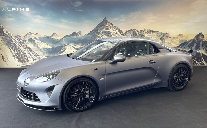 Gris Usado 2024 Alpine A110 Coupe | 91.900 € (Caro) - Imagen 1/4