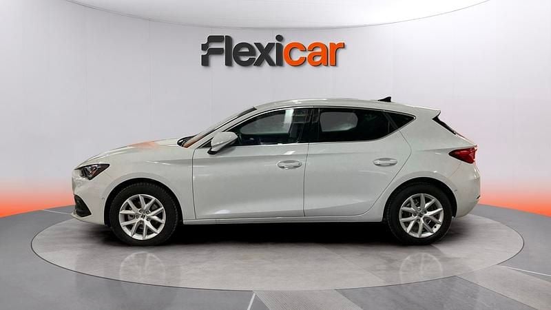 Usado Seat Leon Style 116 CV (85 kW) 2025 Blanco Berlina