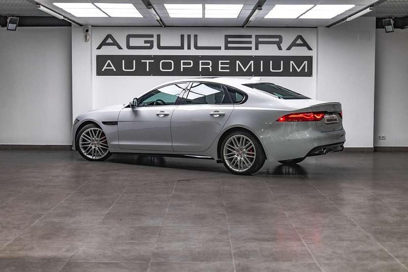 Usado Jaguar XF S 380 CV (279 kW) 2015 Blanco Berlina