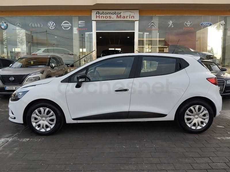 Usado Renault Clio IV Business 75 CV (55 kW) 2018 Blanco Berlina