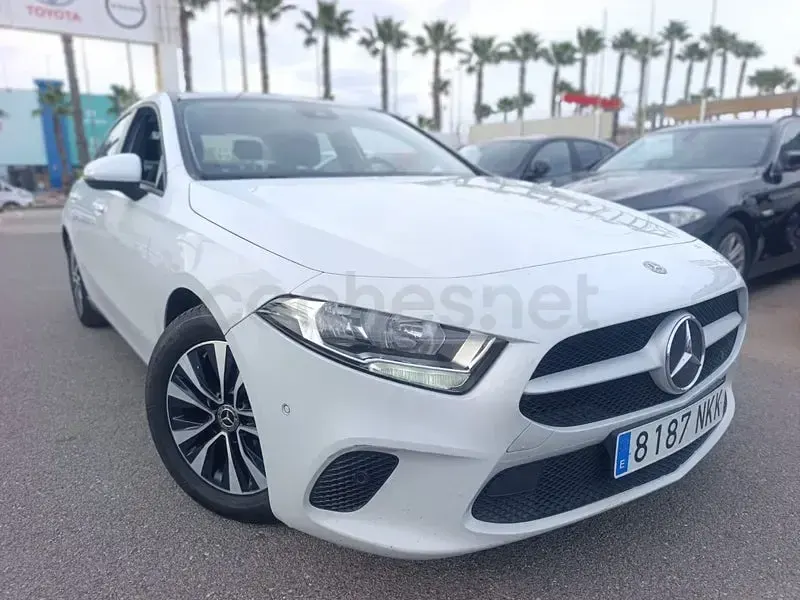Usado Mercedes A180 116 CV (85 kW) 2020 Blanco Berlina