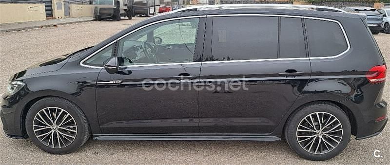 Negro Usado 2019 VW Touran Sportline Monovolumen | 19.900 € (Precio justo) - Imagen 1/4