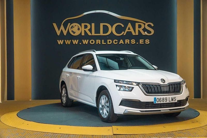 Usado Skoda Kamiq Ambition 110 CV (80 kW) 2021 Blanco SUV