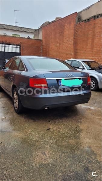 Usado Audi A6 225 CV (165 kW) 2004 Azul Familiar