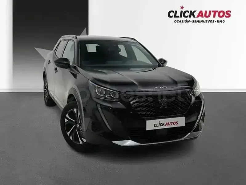 Usado Peugeot 2008 Allure 100 CV (73 kW) 2023 Negro SUV