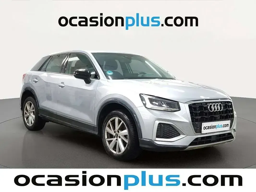 Usado Audi Q2 Advanced 150 CV (110 kW) 2023 Gris SUV