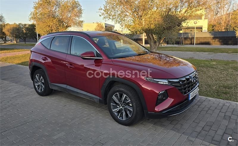Usado Hyundai Tucson Style 180 CV (132 kW) 2021 Granate SUV