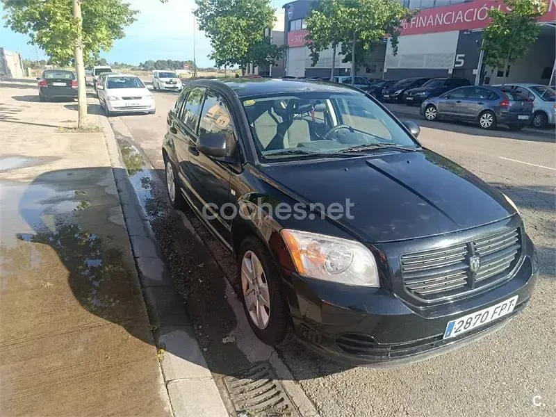 Usado Dodge Caliber SXT 140 CV (102 kW) 2007 Negro Utilitario