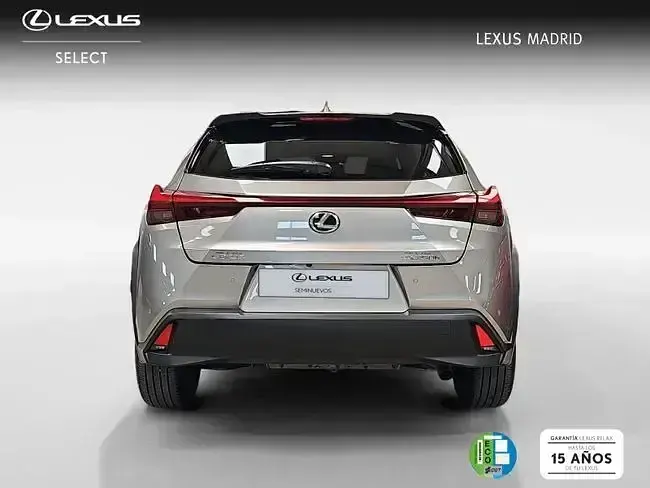 Usado Lexus UX 183 CV (134 kW) 2023 Gris SUV