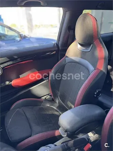 Usado Mini John Cooper Works 231 CV (169 kW) 2024 Negro Utilitario
