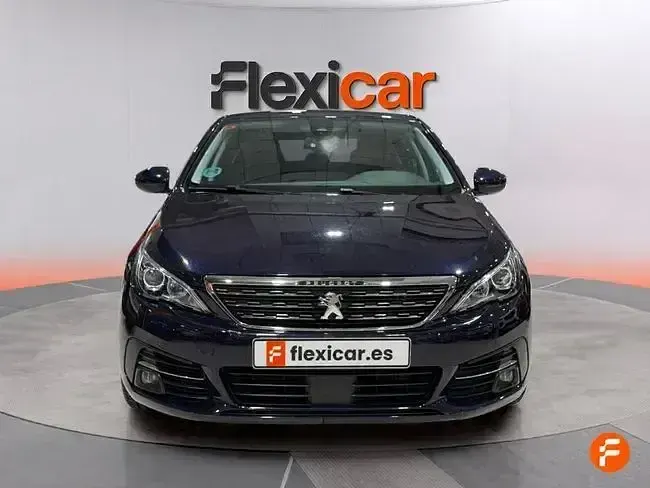 Usado Peugeot 308 Allure 130 CV (95 kW) 2018 Azul