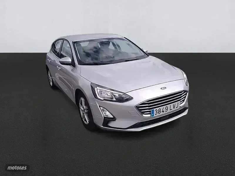 Usado Ford Focus Trend+ 125 CV (91 kW) 2021 Gris
