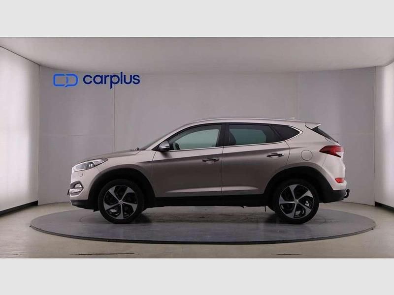 Usado Hyundai Tucson 116 CV (85 kW) 2017 Gris SUV