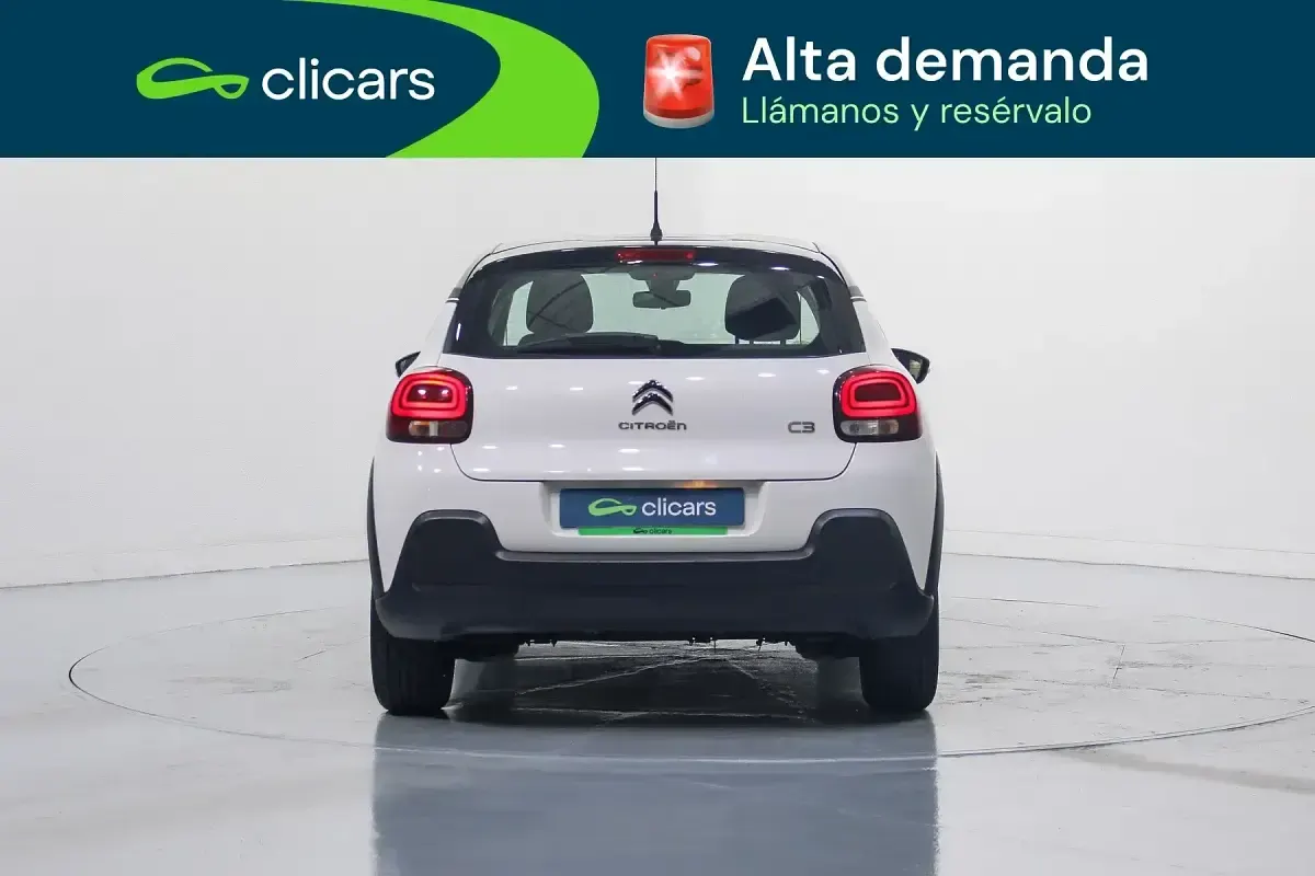 Usado Citroën C3 Feel 110 CV (80 kW) 2018 Blanco Utilitario