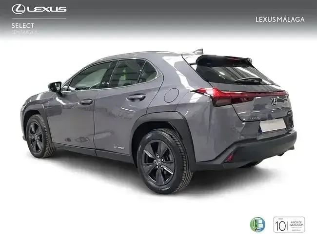 Usado Lexus UX Business Edition 184 CV (135 kW) 2022 Gris / plata SUV