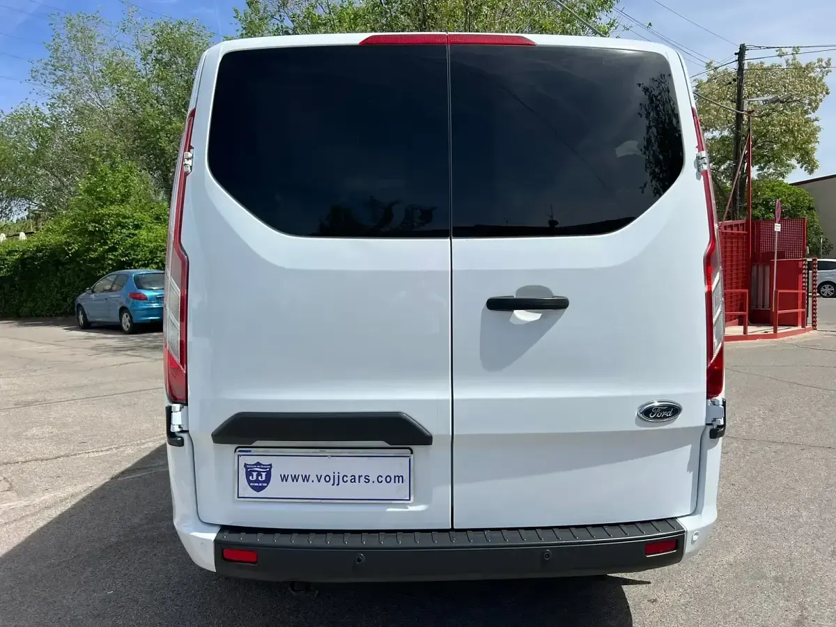 Usado Ford Transit Custom Ambiente 105 HP (77 kW) 2017 Branco Carrinha