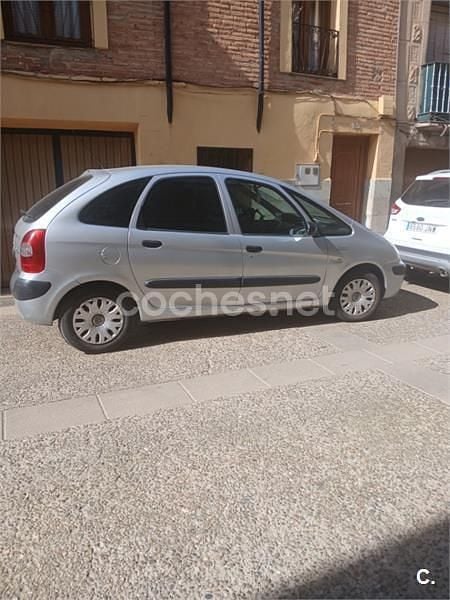 Usado Citroën Xsara Picasso 90 CV (66 kW) 2005 Gris / plata Monovolumen