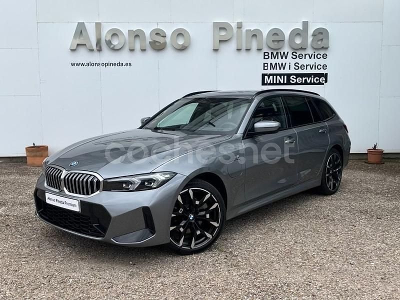 Gris Usado 2024 BMW 330e M Sport Familiar | 53.400 € - Imagen 1/4