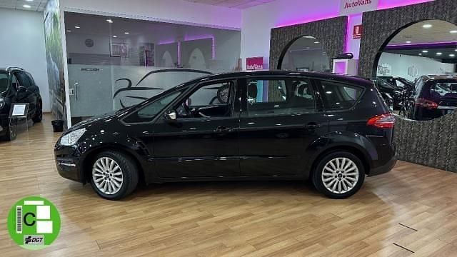 Usado Ford S-MAX S 140 CV (102 kW) 2015 Monovolumen