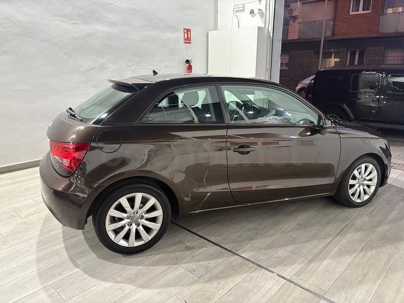 Usado Audi A1 Ambition 105 CV (77 kW) 2011 Marrón Utilitario