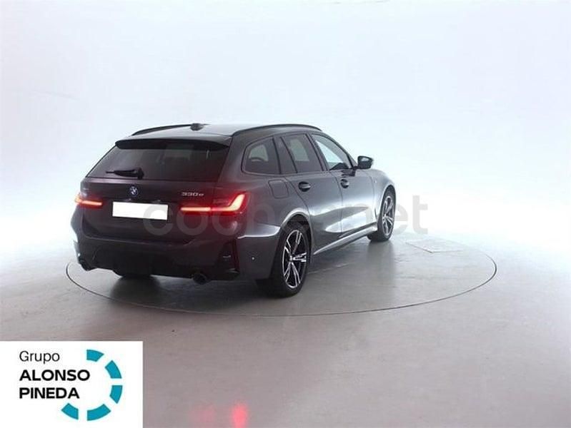 Usado BMW 330e Comfort Edition 292 CV (214 kW) 2025 Negro Familiar