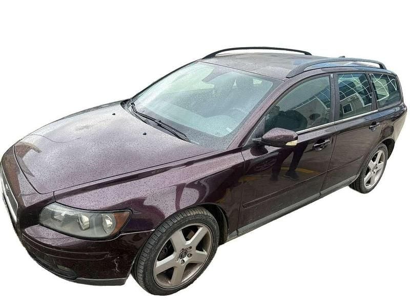 Usado Volvo V50 Kinetic 136 CV (100 kW) 2006 Burdeos Familiar