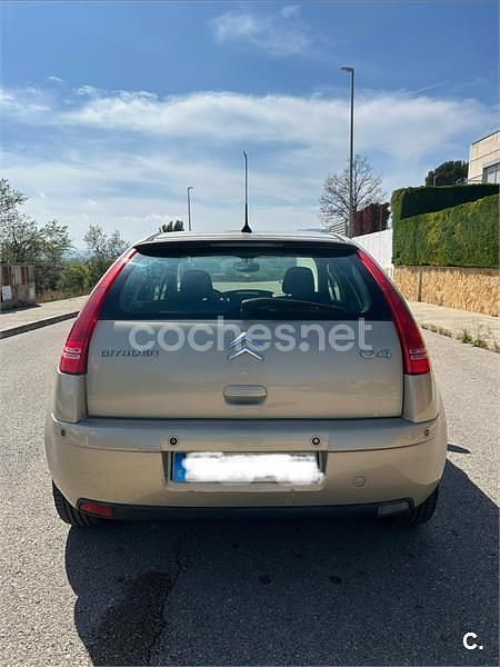 Usado Citroën C4 VTR Sport 110 CV (80 kW) 2006 Beige Berlina