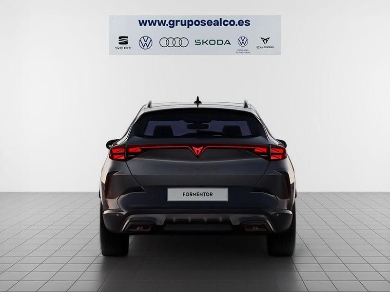 Usado Cupra Formentor 204 CV (150 kW) 2024 Gris SUV