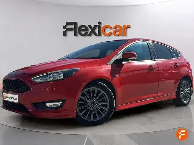 Usado Ford Focus ST-Line 125 CV (91 kW) 2018 Rojo