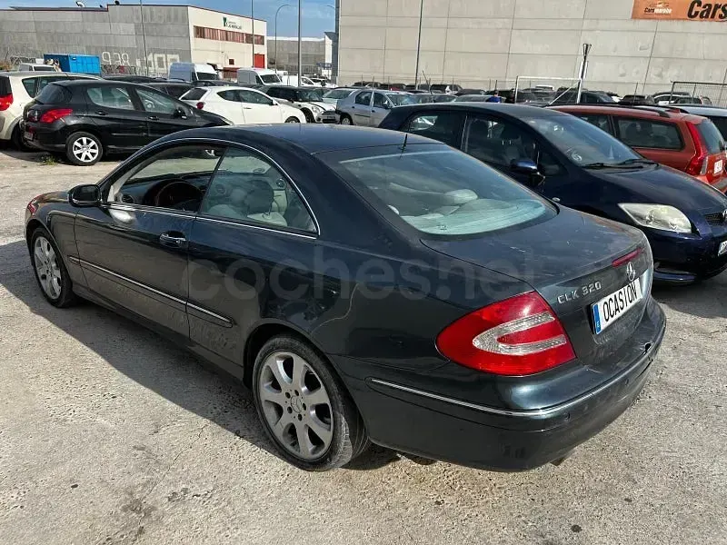 Usado Mercedes CLK320 Elegance 218 CV (160 kW) 2004 Gris / plata Coupe