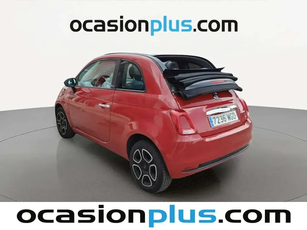 Usado Fiat 500C Club 71 CV (52 kW) 2023 Rojo Descapotable